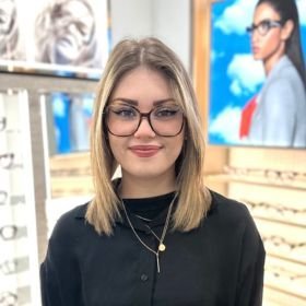 Conseillere En Optique Equipe Optic 2000 Lausanne Lola Bourgevin 280x280px