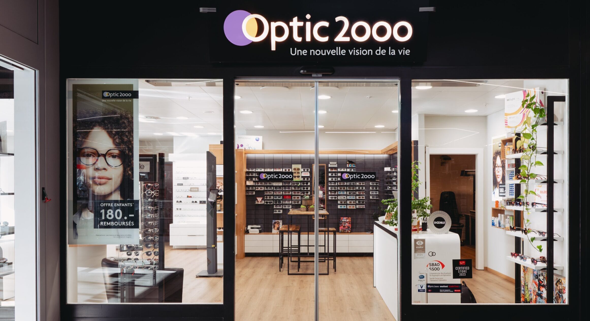 Optic 2000 Martigny Magasin Exterieur